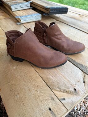 Sugar Brown Low Ankle Booties with Side Zip
